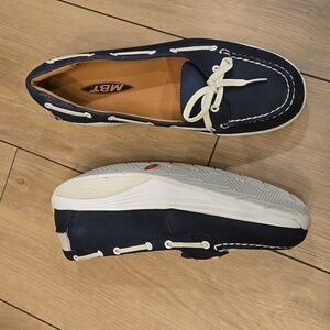 NWOT MBT Slip&Fit Shoes size 7